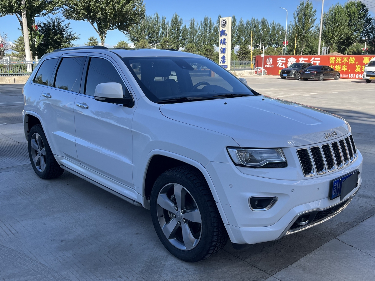 Jeep 大切諾基  2017款 3.6L 豪華導(dǎo)航版圖片