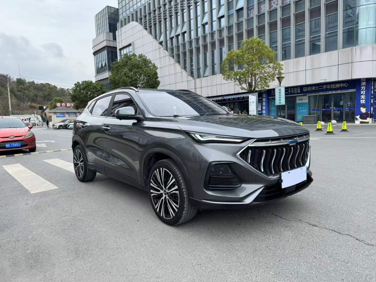 長(zhǎng)安歐尚 長(zhǎng)安歐尚X5  2021款 1.5T DCT尊貴型圖片