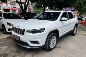 自由光 Jeep 2.0T 兩驅(qū)智享版 國(guó)VI