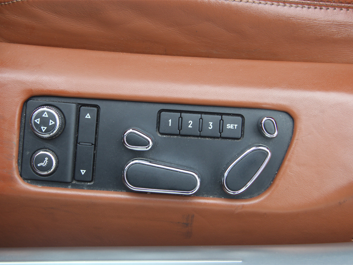 宾利 飞驰  2010款 6.0T 四座版图片