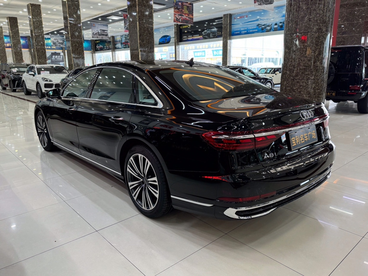 奧迪A8 2025款 A8L 45 TFSI quattro 豪華型圖片