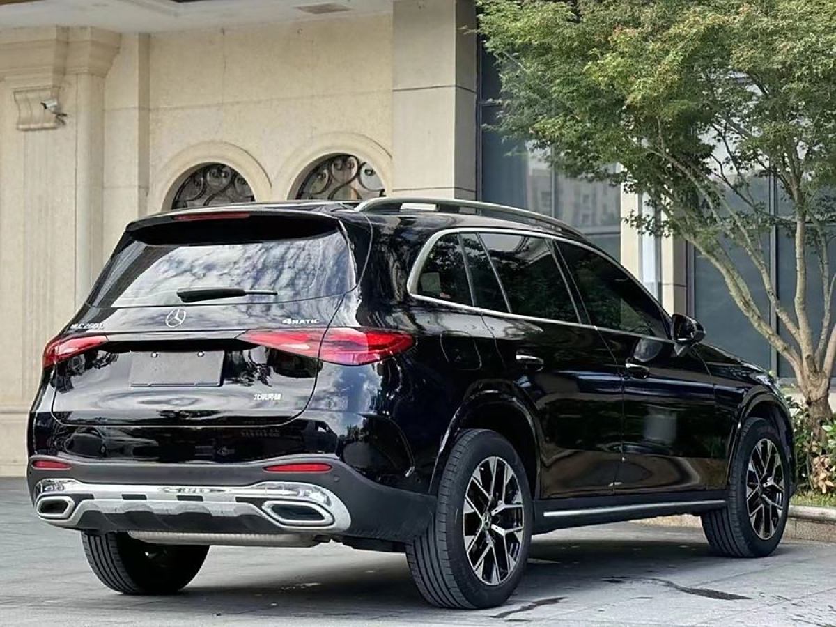 奔馳 奔馳GLC  2023款 改款 GLC 260 L 4MATIC 豪華型 5座圖片