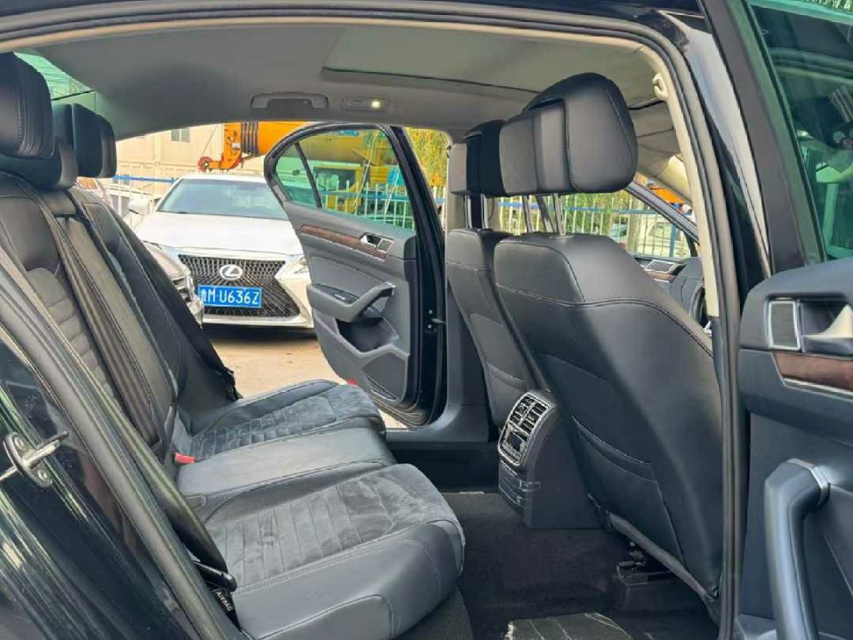 大眾 邁騰  2017款 280TSI DSG 領(lǐng)先型圖片