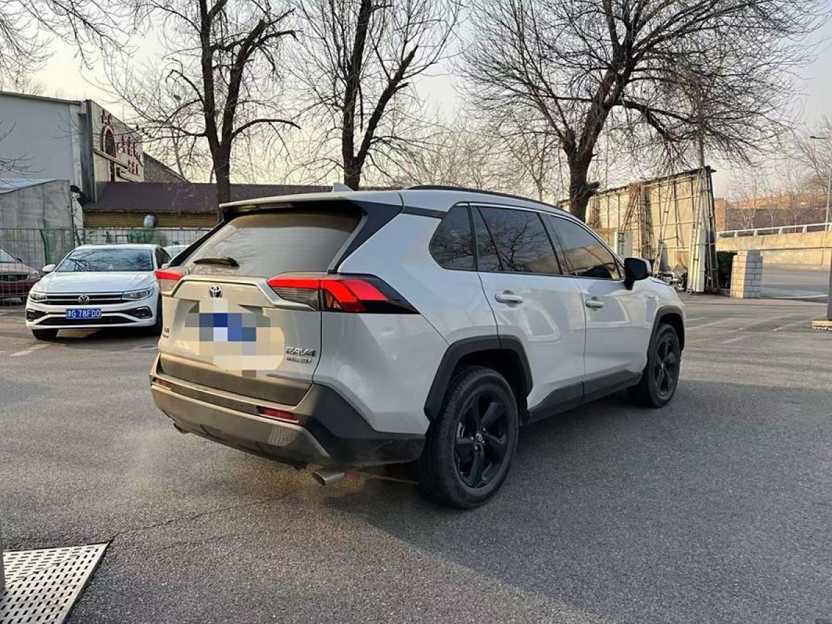 豐田 RAV4榮放  2023款 雙擎 2.5L E-CVT四驅(qū)旗艦版圖片