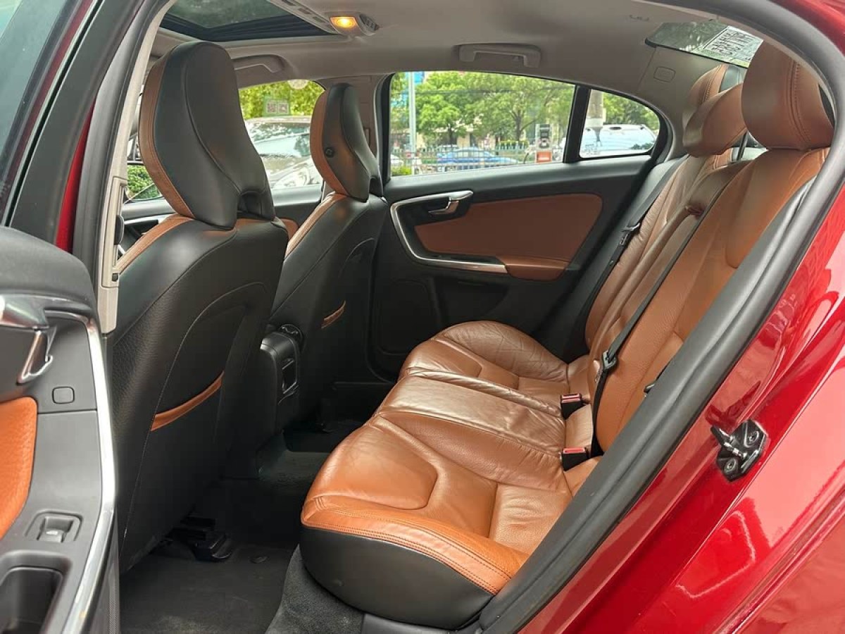 沃爾沃 S60  2013款 T5 舒適版圖片