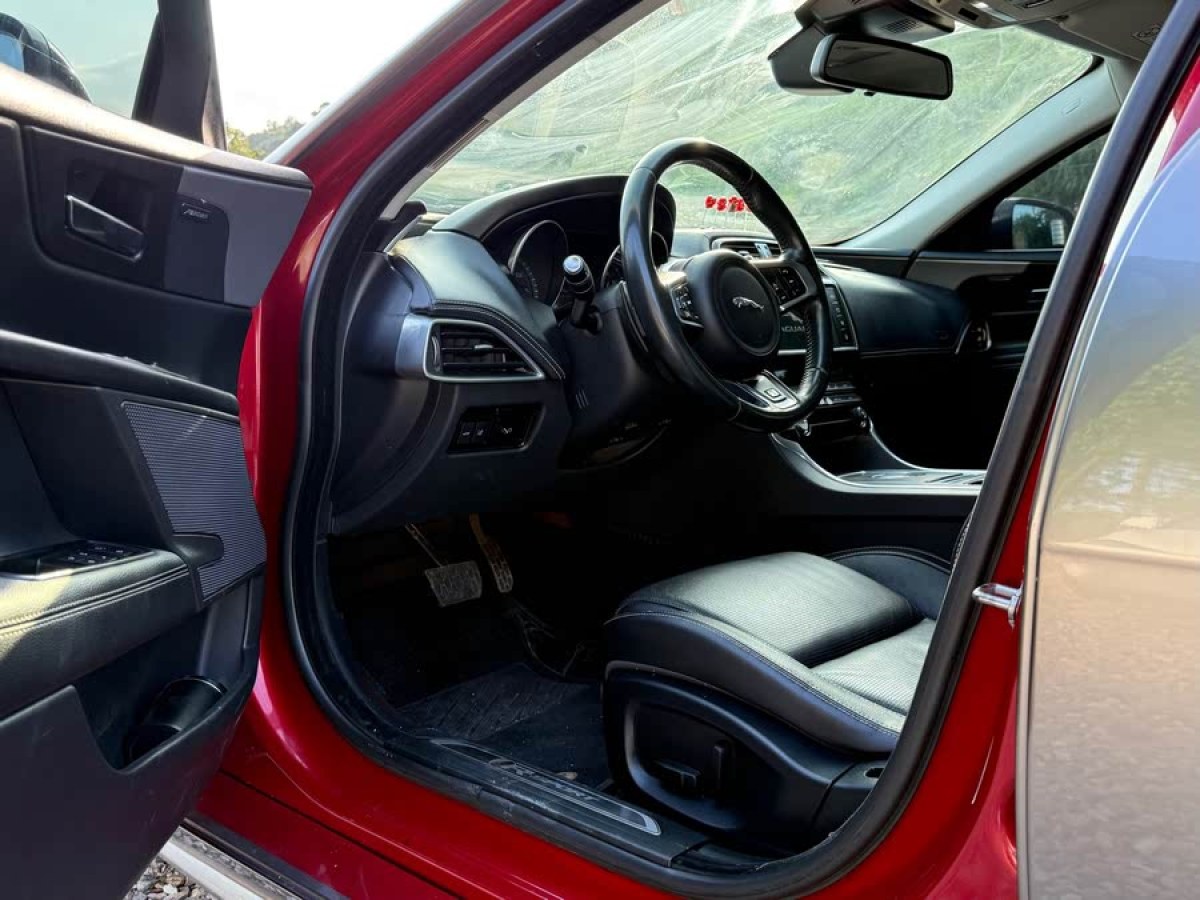 捷豹 XE  2015款 2.0T 240PS R-Sport圖片