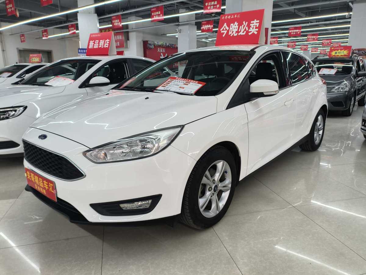 2016年11月福特 福克斯  2015款 兩廂 1.6L 手動(dòng)舒適型