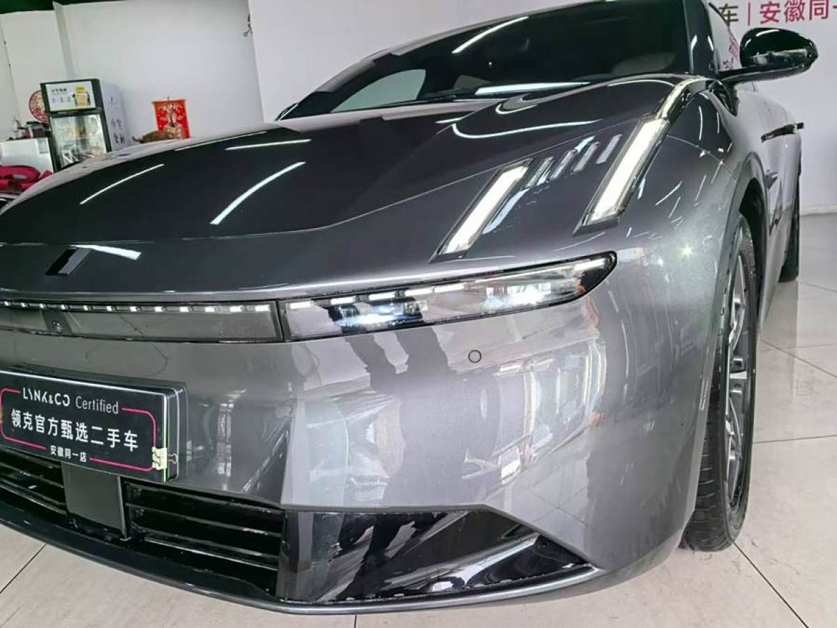 領(lǐng)克 領(lǐng)克Z10  2025款 71kWh 602km后驅(qū)Pro圖片