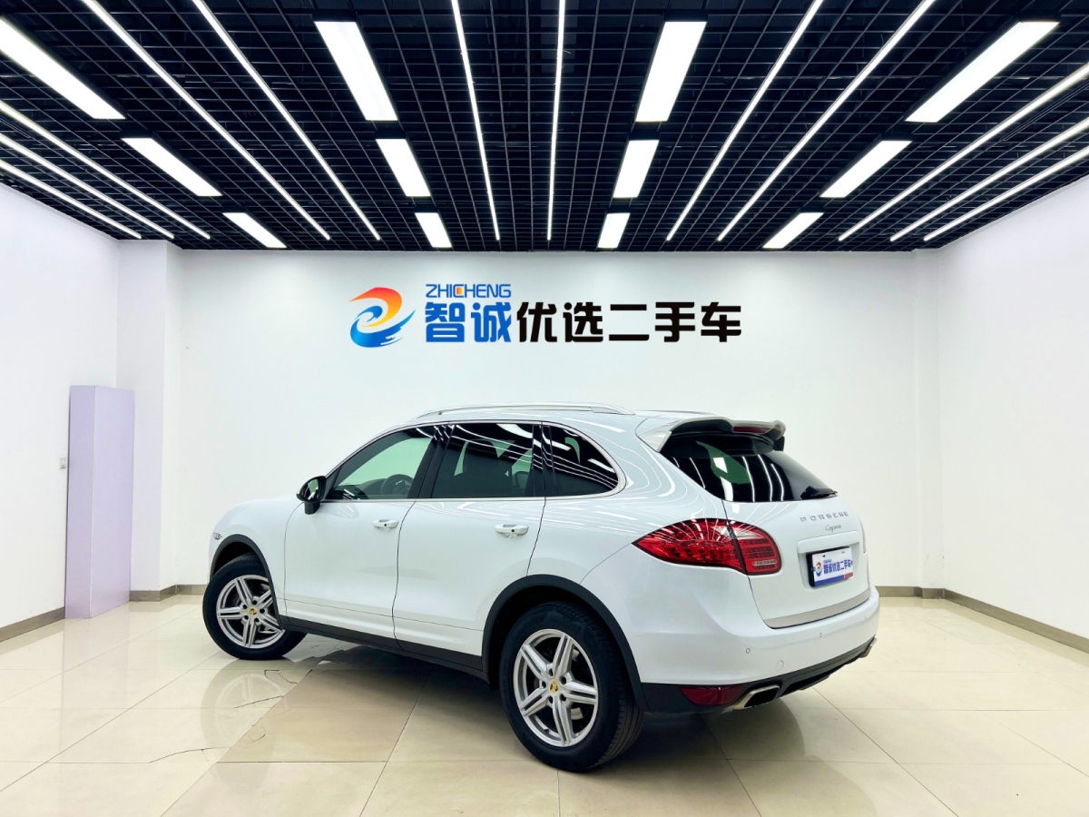 保時(shí)捷 Cayenne  2014款 Cayenne Platinum Edition 3.0T圖片