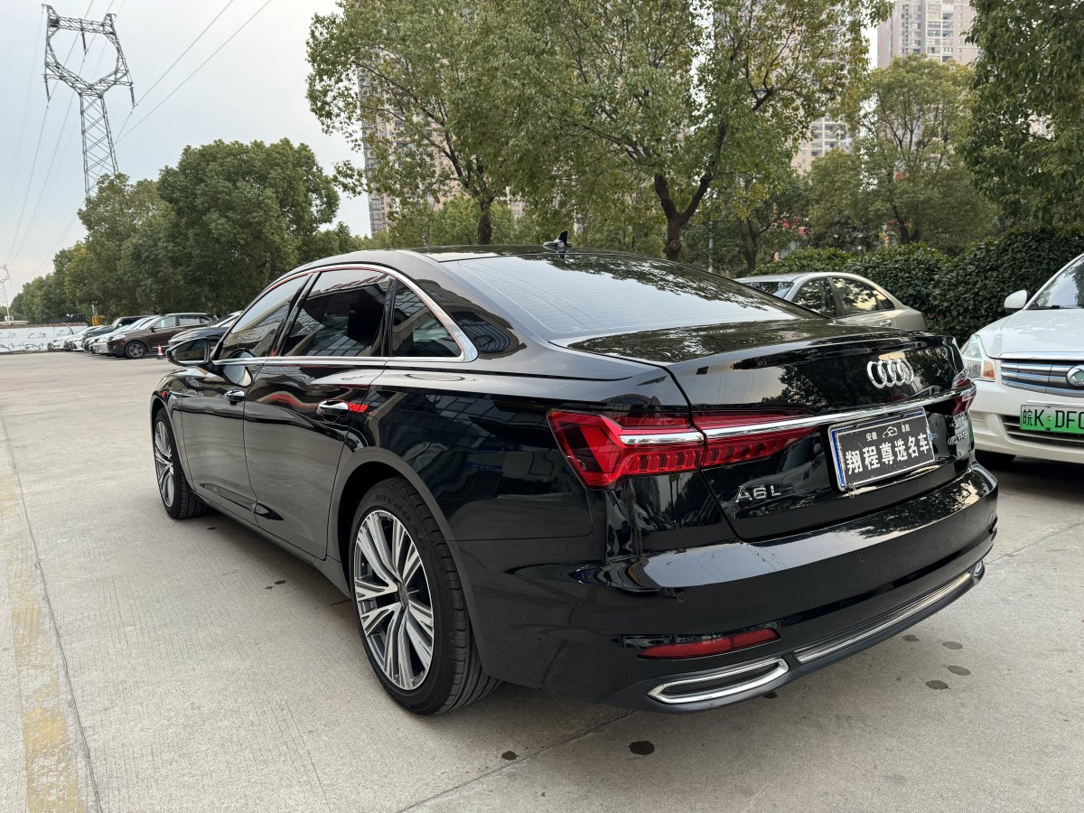 奧迪 奧迪A6L  2022款 45 TFSI 臻選致雅型圖片