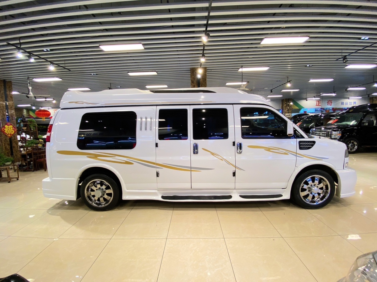 GMC SAVANA  2011款 6.0L 商務(wù)之星7座圖片