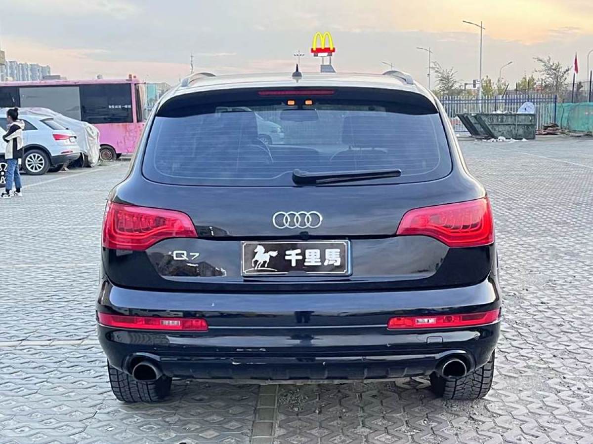 奧迪 奧迪Q7  2014款 35 TFSI 進(jìn)取型圖片