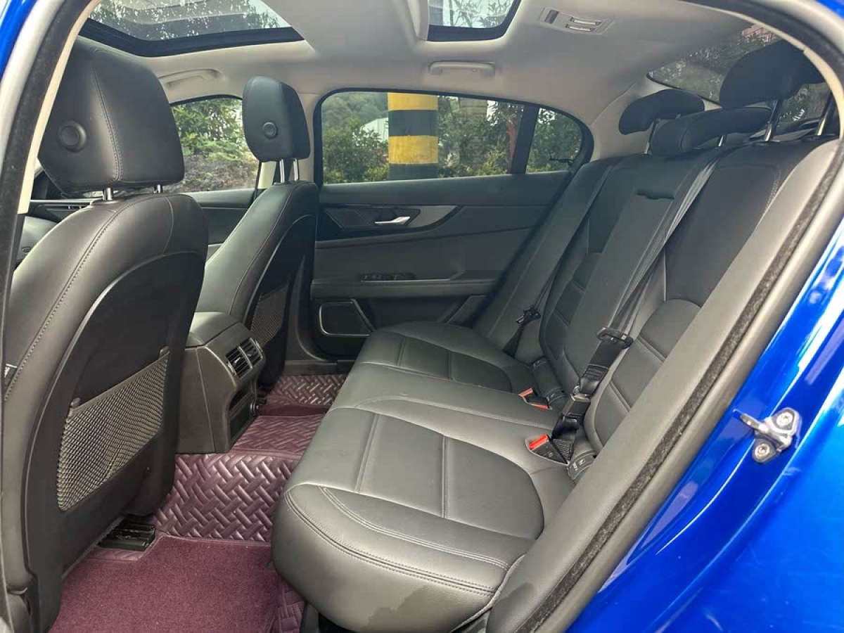 捷豹 XEL  2020款 2.0T 200PS S進(jìn)取優(yōu)雅版圖片