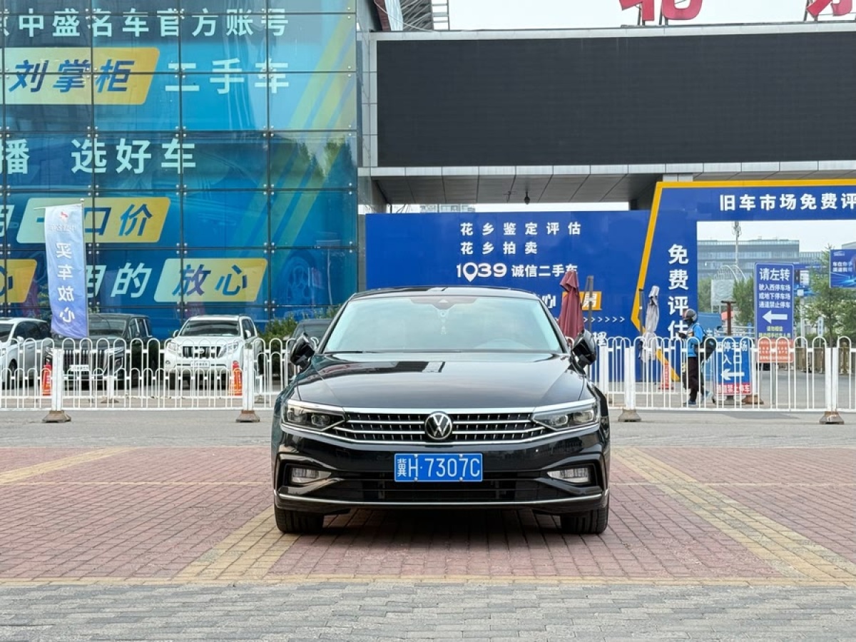 大眾 邁騰  2023款 200萬輛紀(jì)念版 380TSI DSG旗艦型圖片
