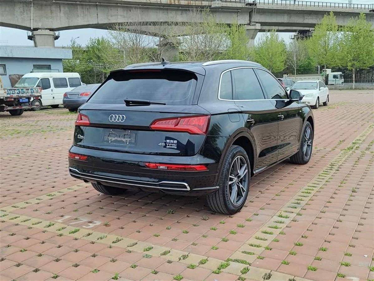 奧迪 奧迪Q5L  2020款 45 TFSI 尊享時(shí)尚型圖片