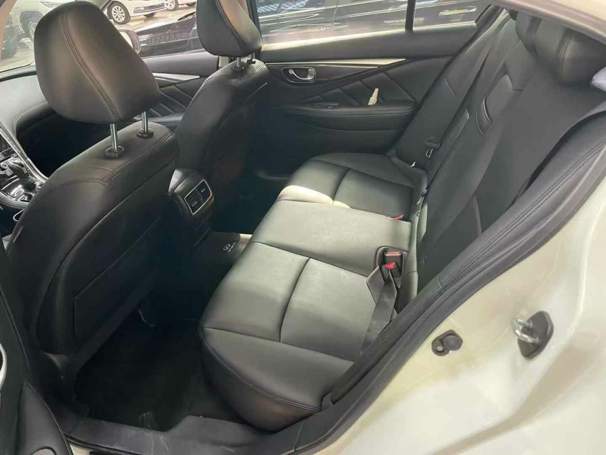 英菲尼迪 Q50L  2022款 2.0T WAVE版圖片