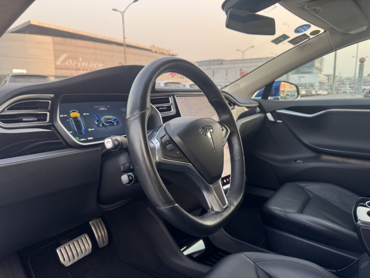 特斯拉 Model S  2015款 Model S 90D圖片