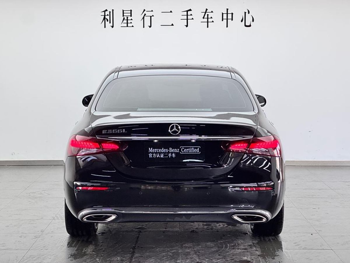 奔馳 奔馳E級(jí)  2022款 改款三 E 300 L 豪華型圖片