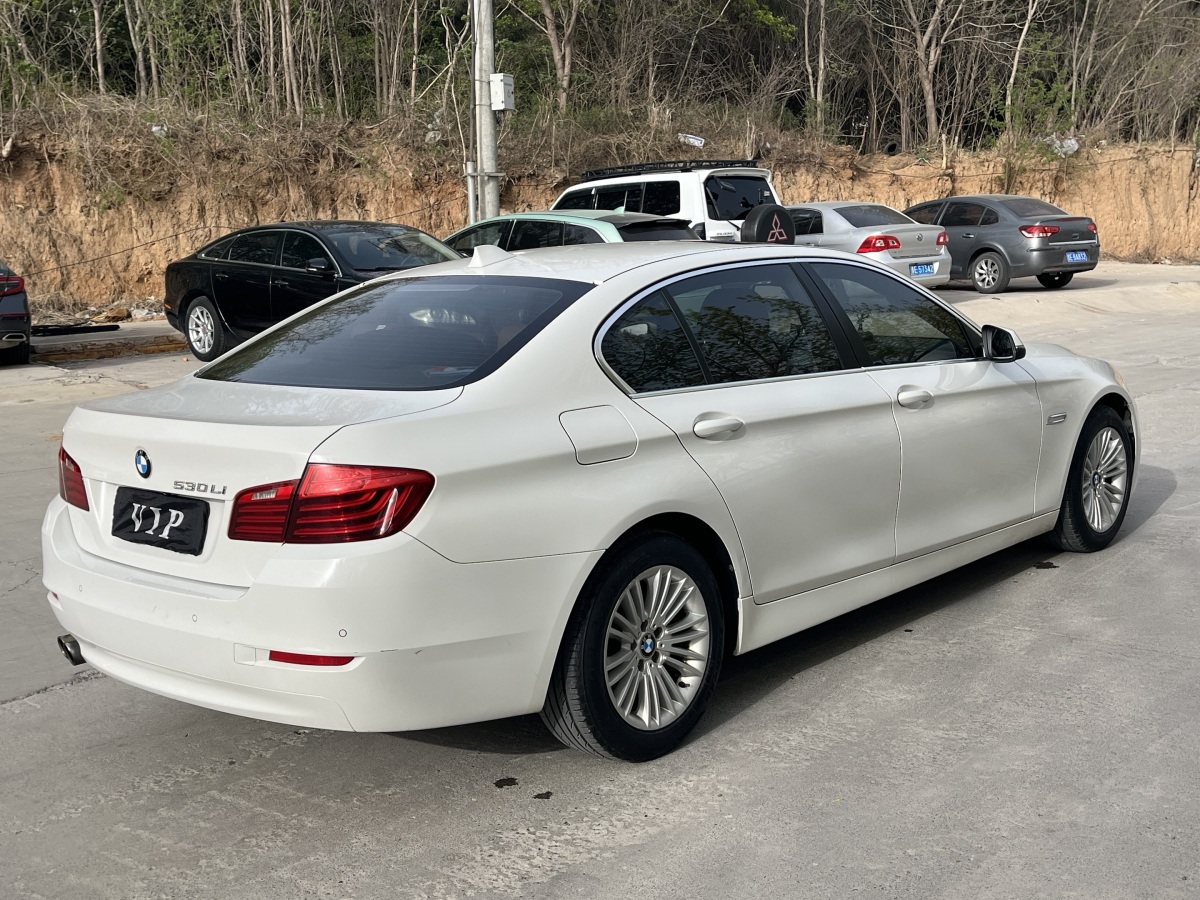 寶馬 寶馬5系  2014款 525Li 領(lǐng)先型圖片