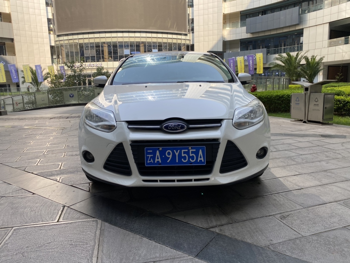 福特 ?？怂? 2012款 兩廂 1.6L 自動(dòng)舒適型圖片