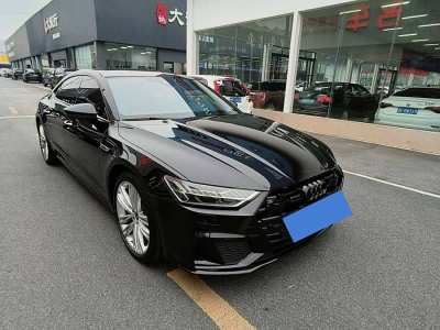 2024年4月 奧迪 奧迪A7L 45TFSI quattro S-line 見(jiàn)遠(yuǎn)型 流晶套裝圖片