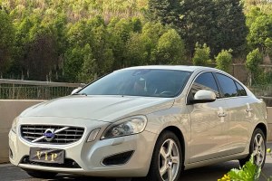 S60 沃爾沃 T5 舒適版