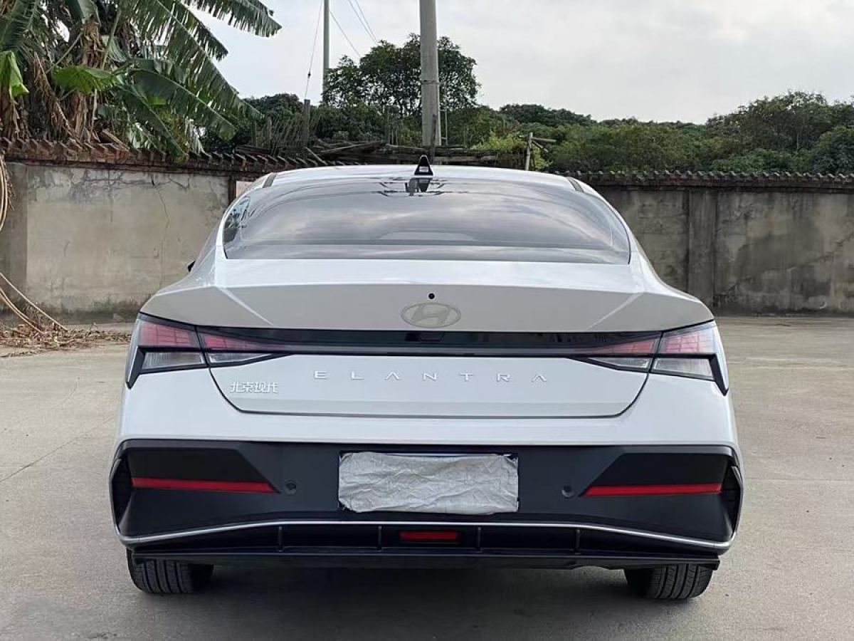 現(xiàn)代 伊蘭特  2023款 1.5L CVT GLX精英版圖片