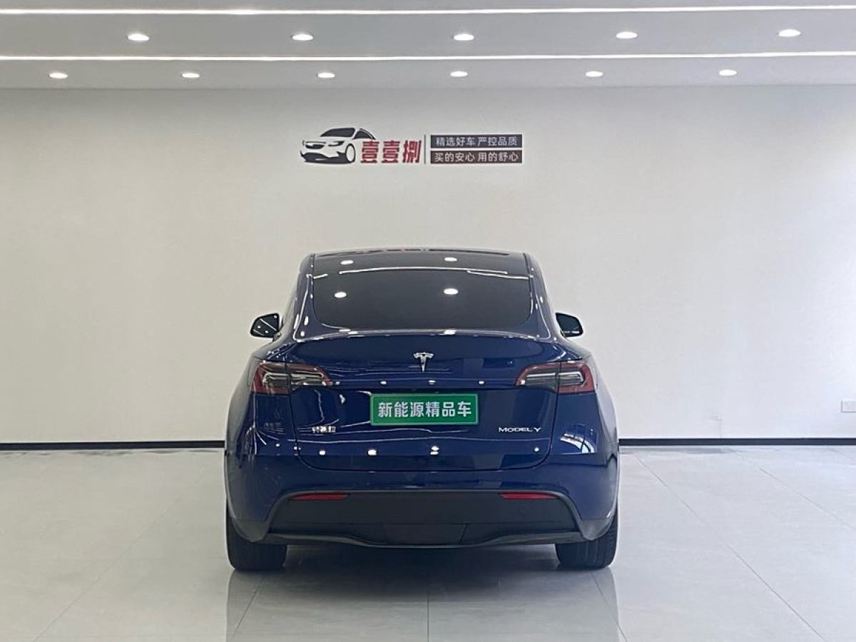 特斯拉 Model 3  2022款 后輪驅(qū)動版圖片