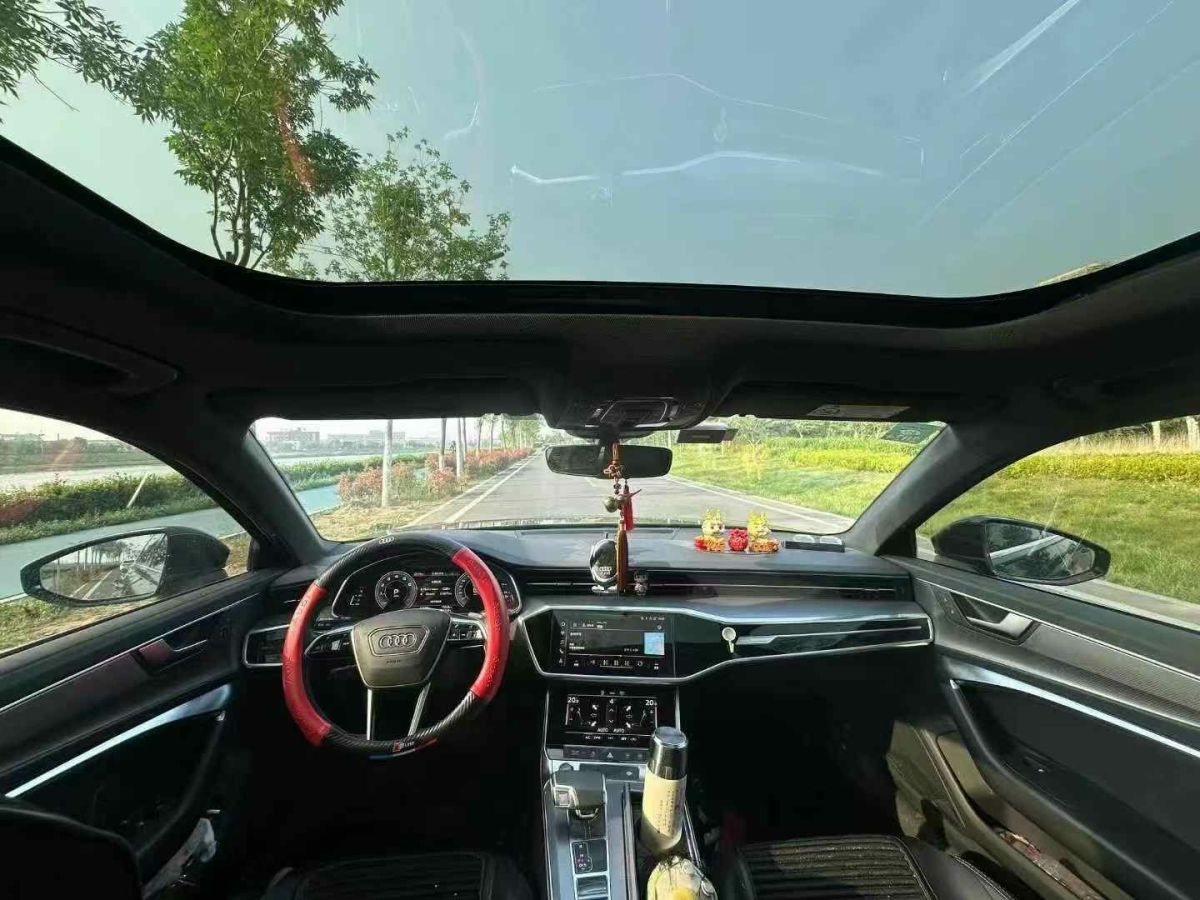 奧迪 奧迪A6L  2022款 40 TFSI 豪華動(dòng)感型圖片
