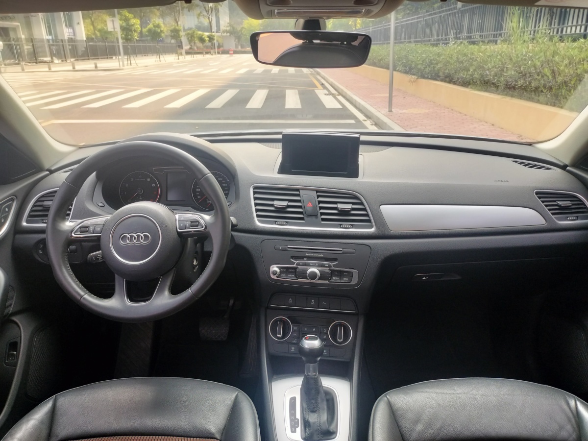 奧迪 奧迪Q3  2017款 30 TFSI 時尚型圖片