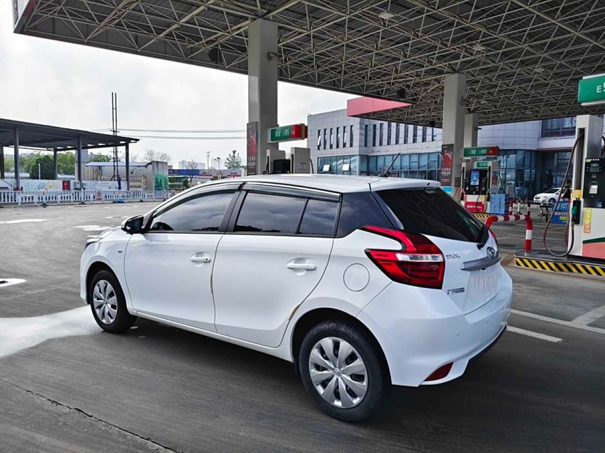 豐田 YARiS L 致炫  2021款 1.5L CVT領(lǐng)先版圖片