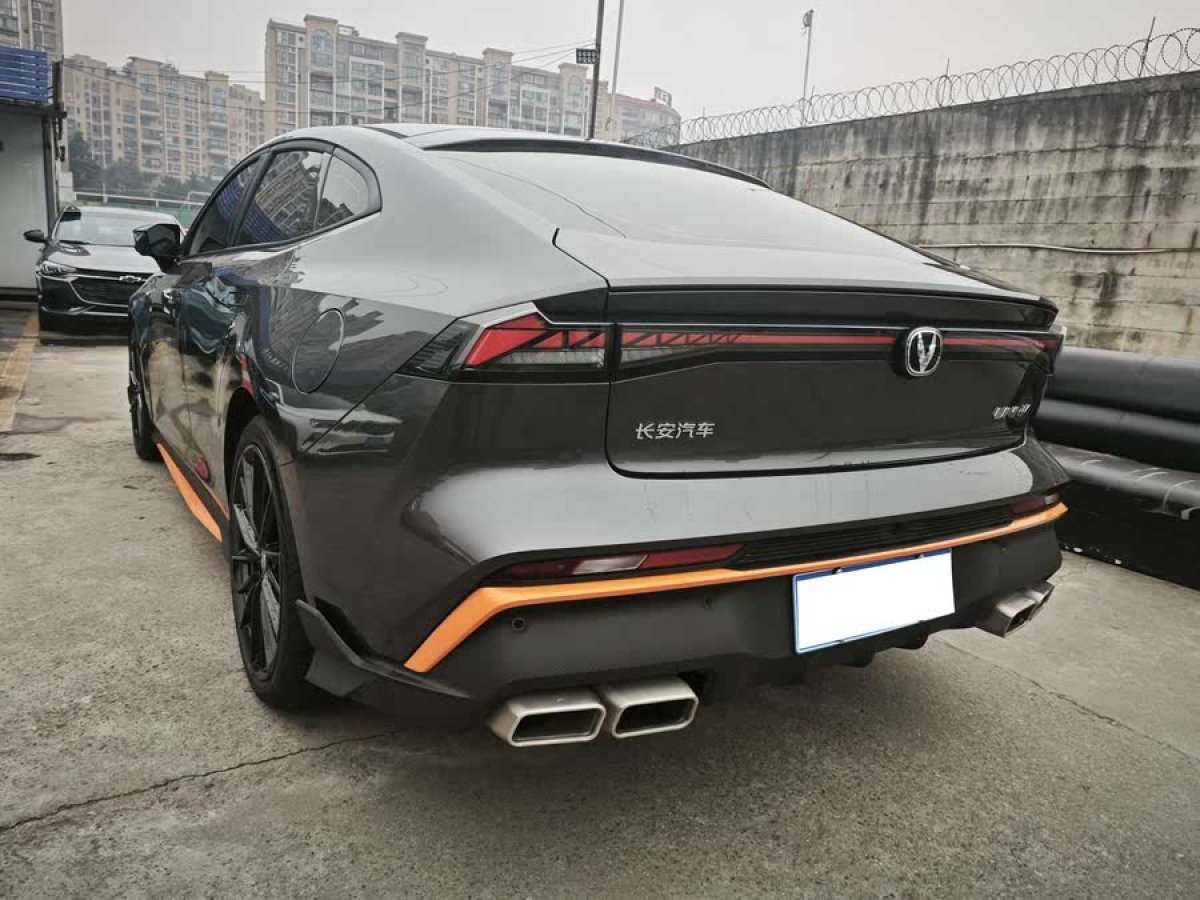 長(zhǎng)安 長(zhǎng)安UNI-V  2023款 1.5T 運(yùn)動(dòng)版圖片