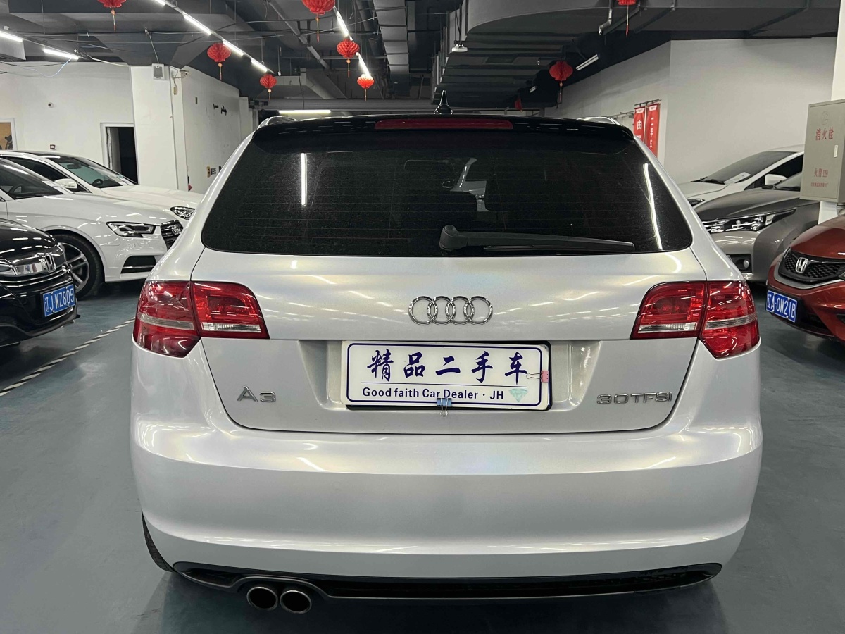 奧迪 奧迪A3  2013款 Sportback 30 TFSI 豪華型圖片