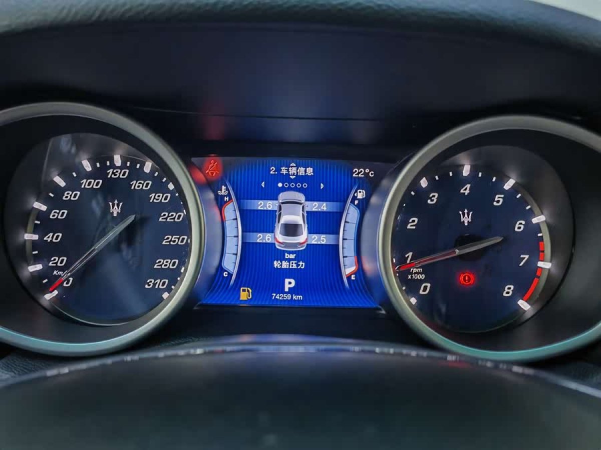 瑪莎拉蒂 Ghibli  2014款 3.0T 標(biāo)準(zhǔn)版圖片