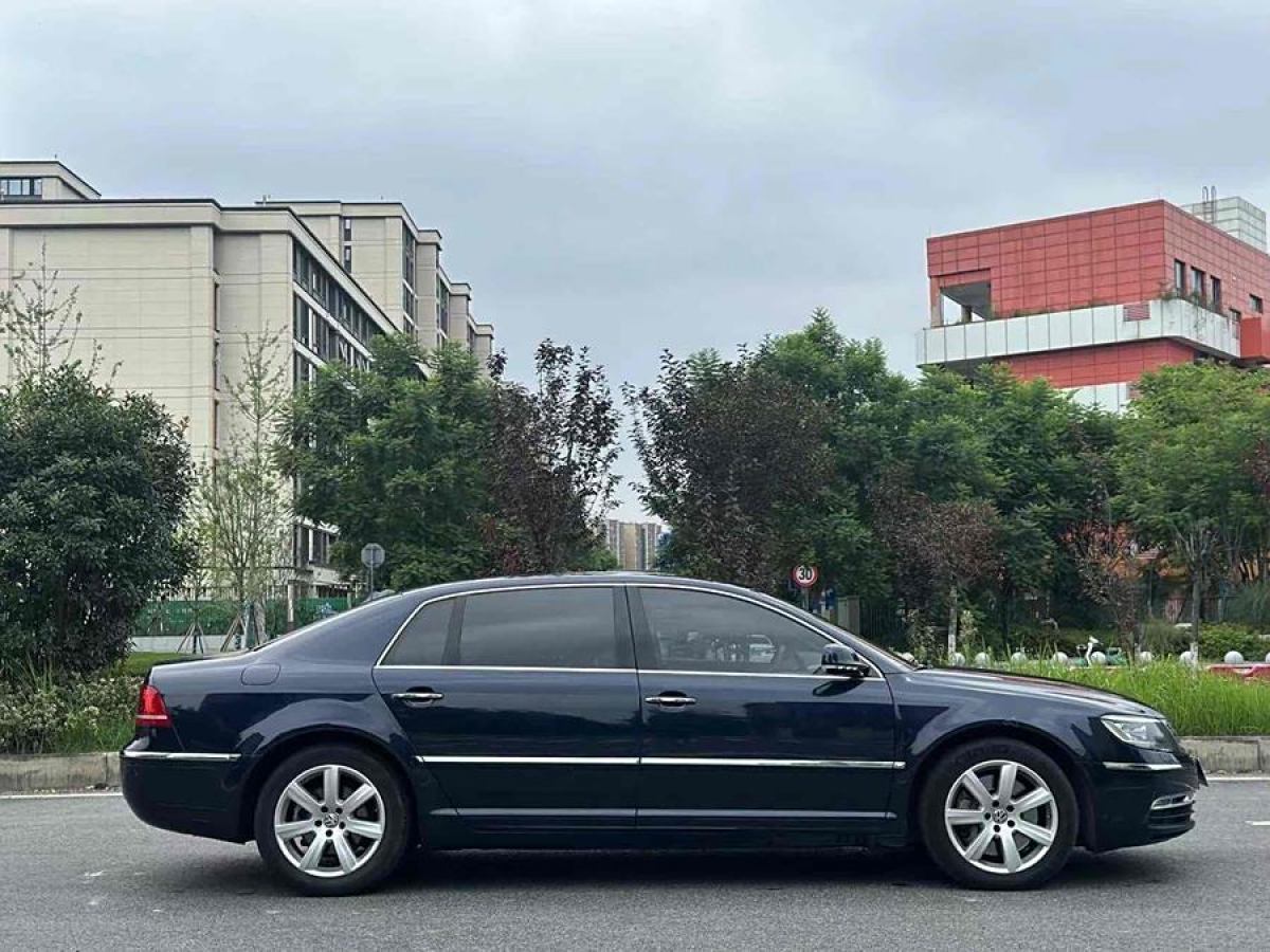 大眾 輝騰  2011款 3.6L V6 5座加長(zhǎng)商務(wù)版圖片