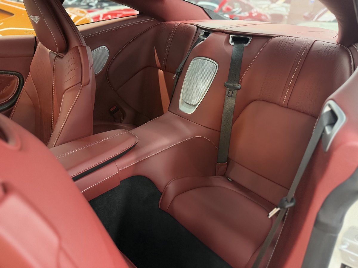 阿斯頓·馬丁 阿斯頓?馬丁DB11  2019款 4.0T V8 Coupe圖片