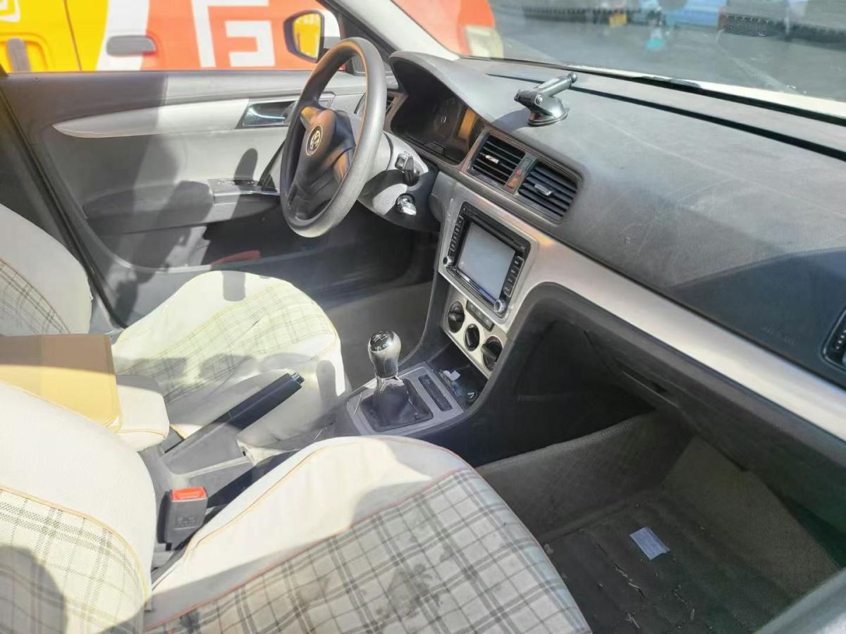 大眾 朗行  2014款 1.4TSI 自動(dòng)30周年紀(jì)念版圖片