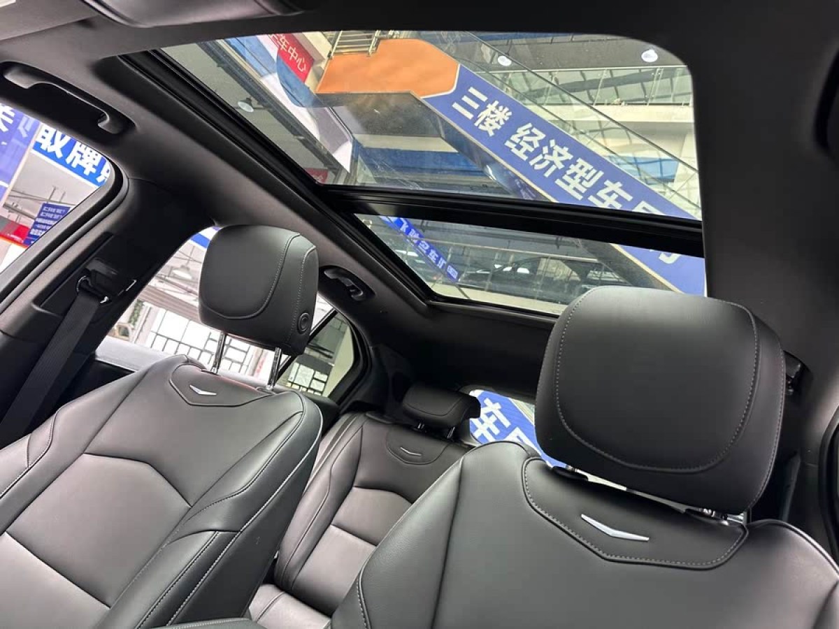 凱迪拉克 XT4  2021款 28T 兩驅(qū)領(lǐng)先型圖片