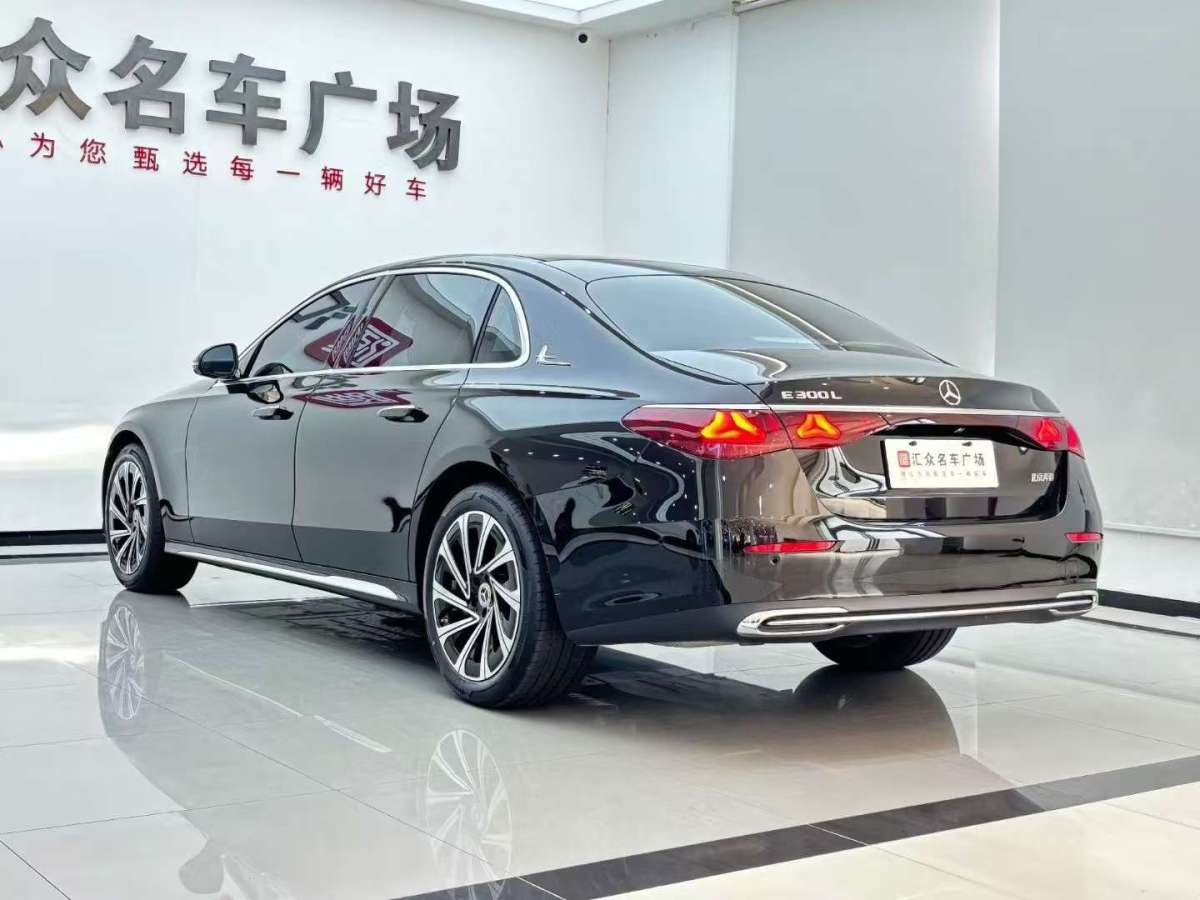 奔馳 奔馳E級(jí)  2024款 E 300 L 豪華型圖片