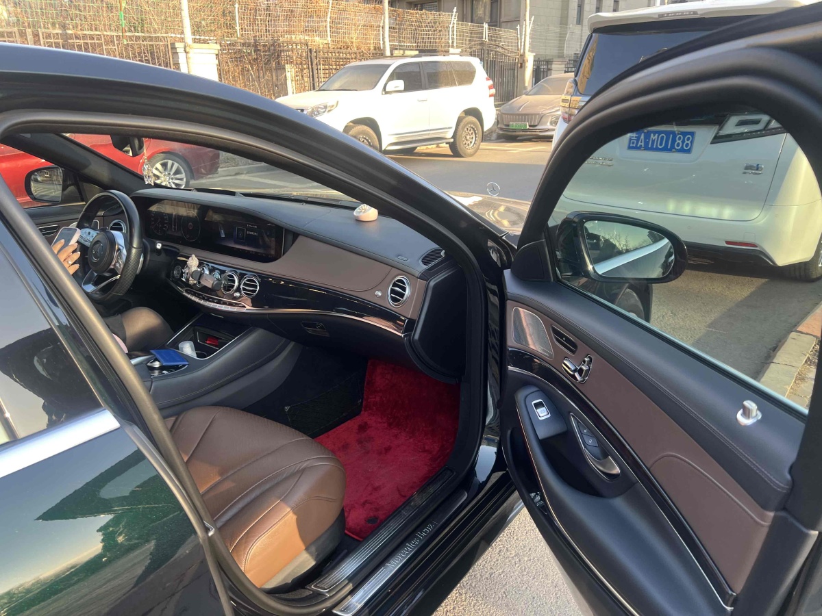 2018年6月奔驰 奔驰S级  2018款 S 450 L 4MATIC 卓越特别版