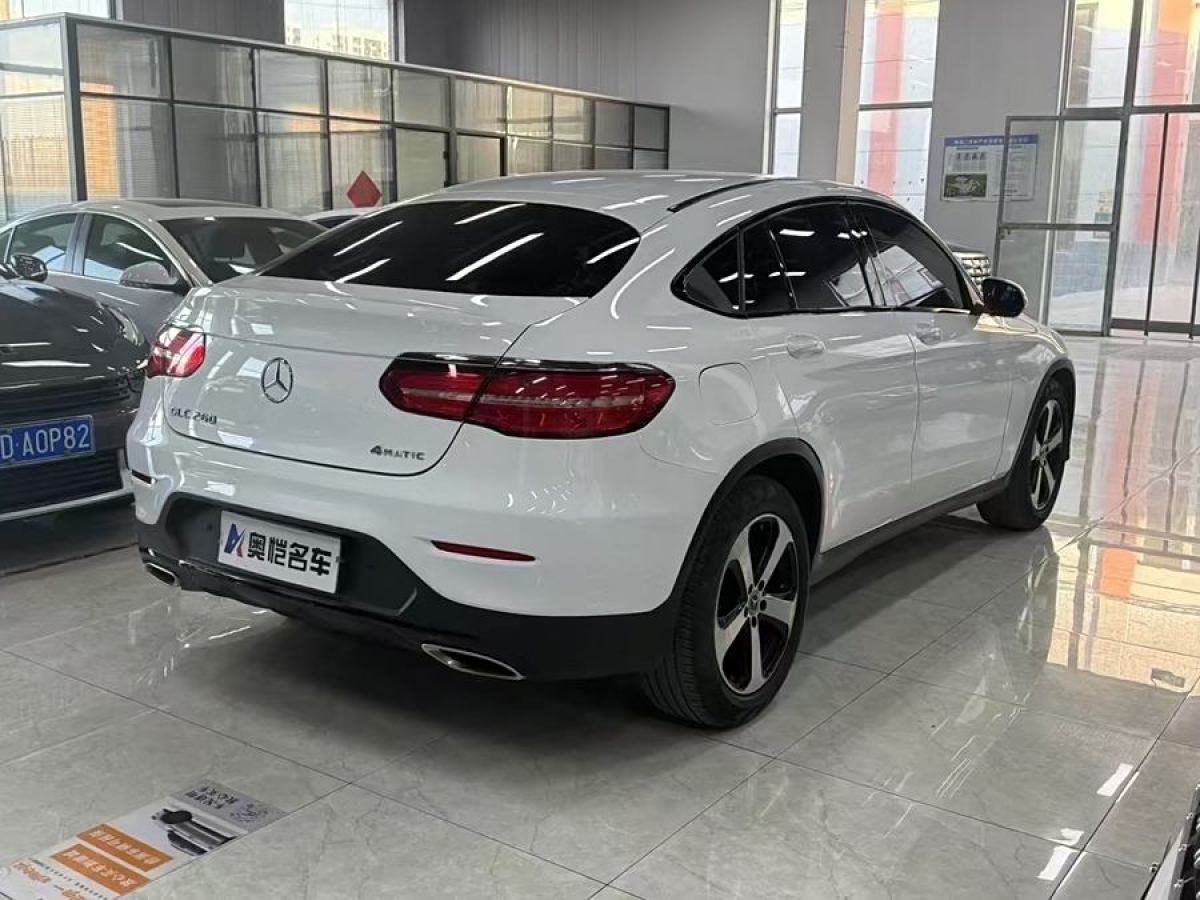 奔馳 奔馳GLC  2022款 改款 GLC 300 4MATIC 轎跑SUV圖片