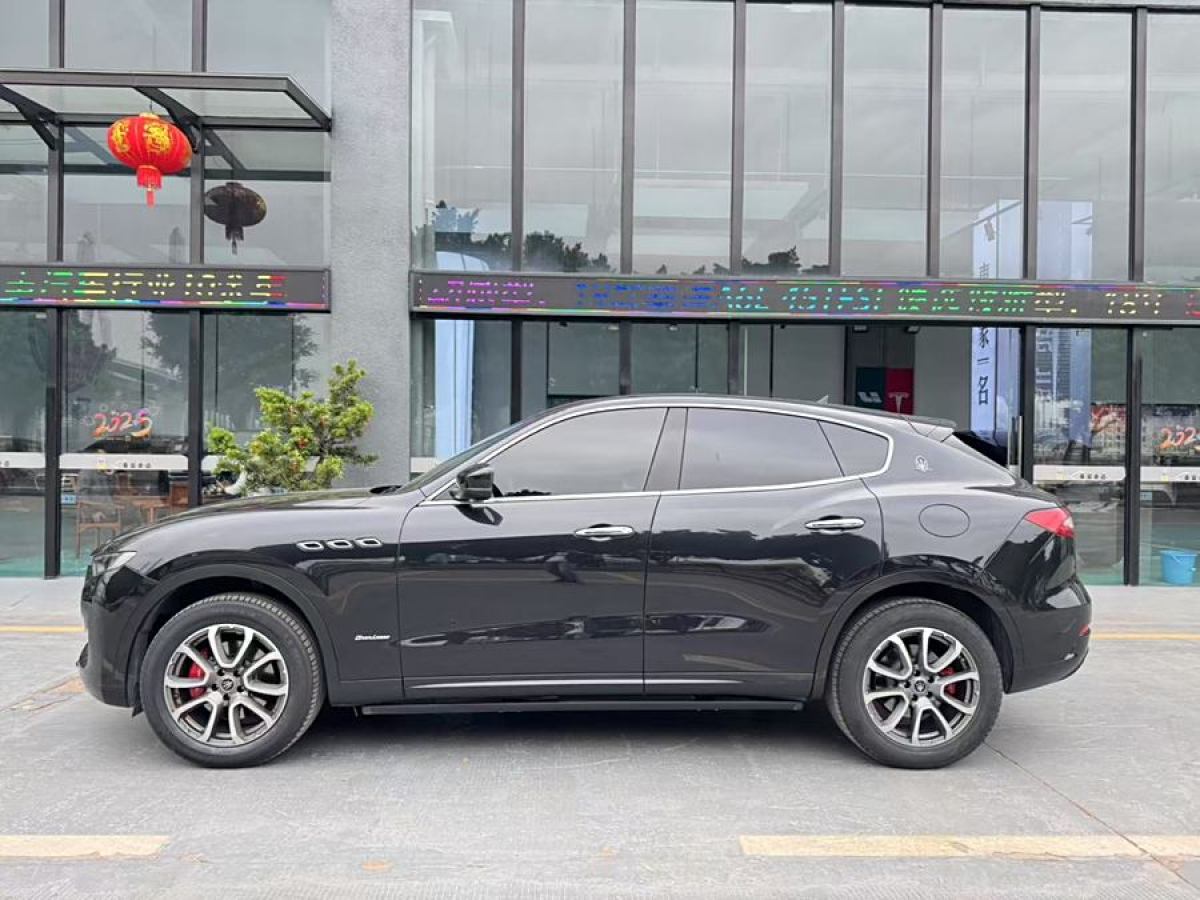 瑪莎拉蒂 Levante  2019款 3.0T 350Hp 豪華版 國(guó)VI圖片