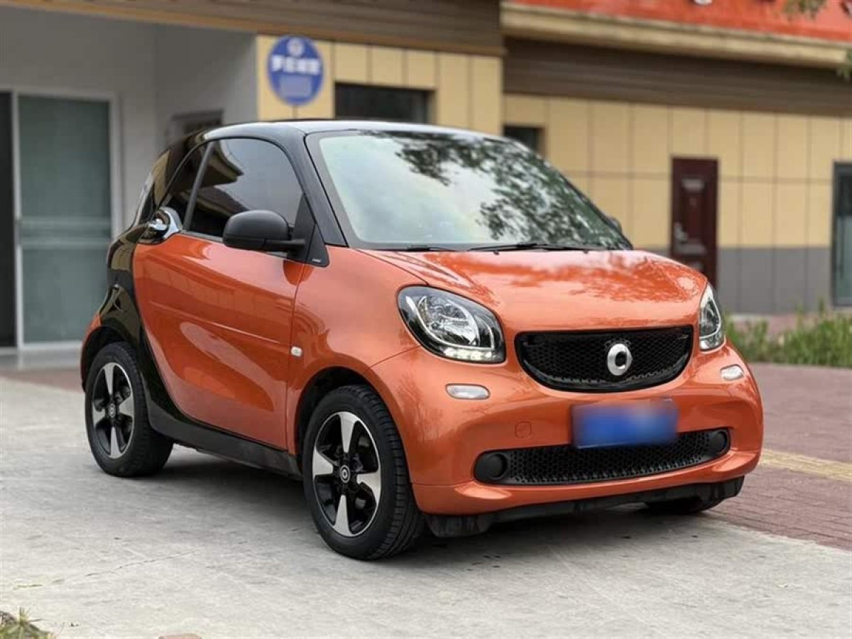 smart fortwo  2018款 1.0L 52千瓦硬頂激情版圖片