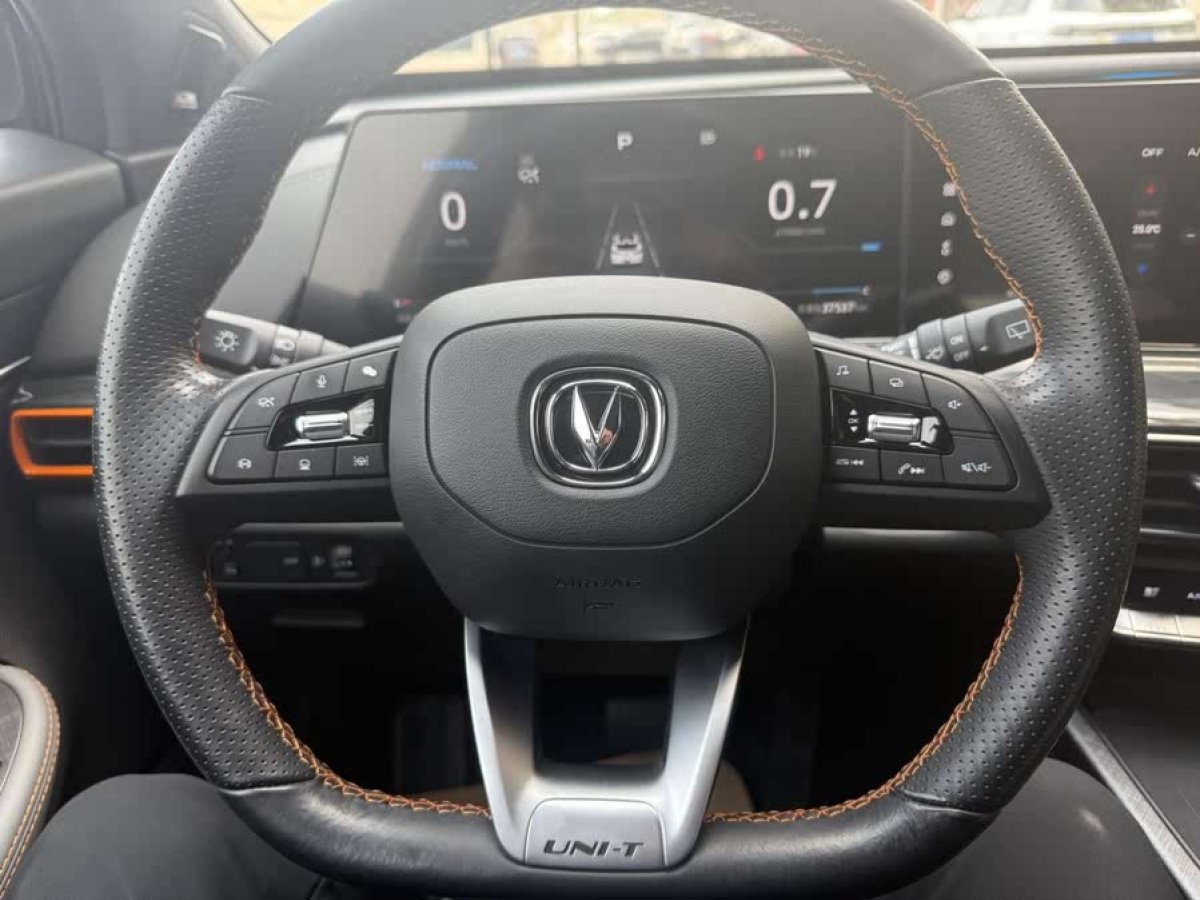 長安 UNI-T  2020款 1.5T 旗艦型圖片