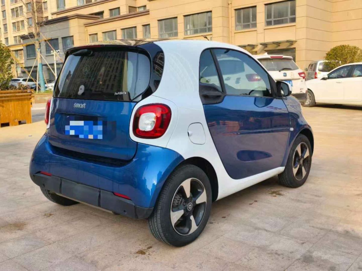 smart fortwo 圖片