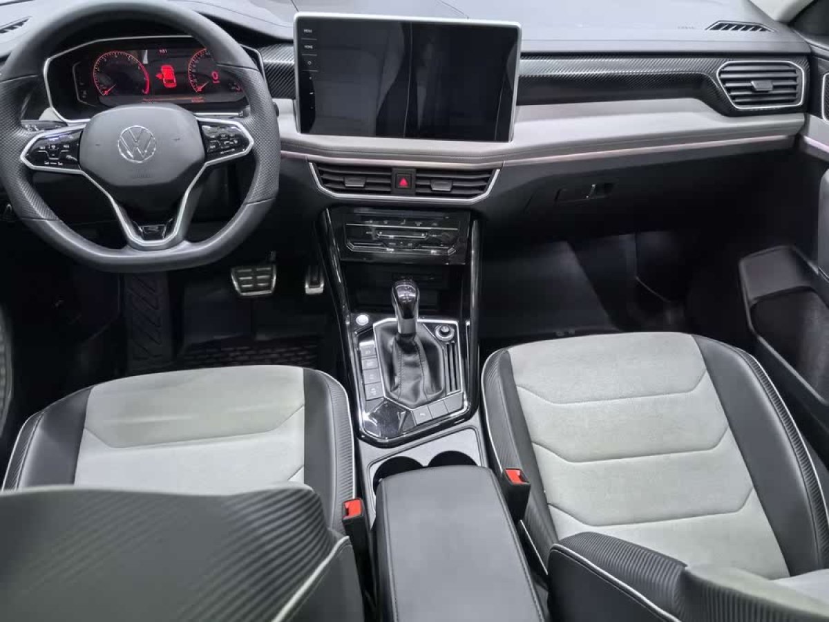 大眾 探岳X  2024款 330TSI 兩驅(qū)尊貴高能版圖片