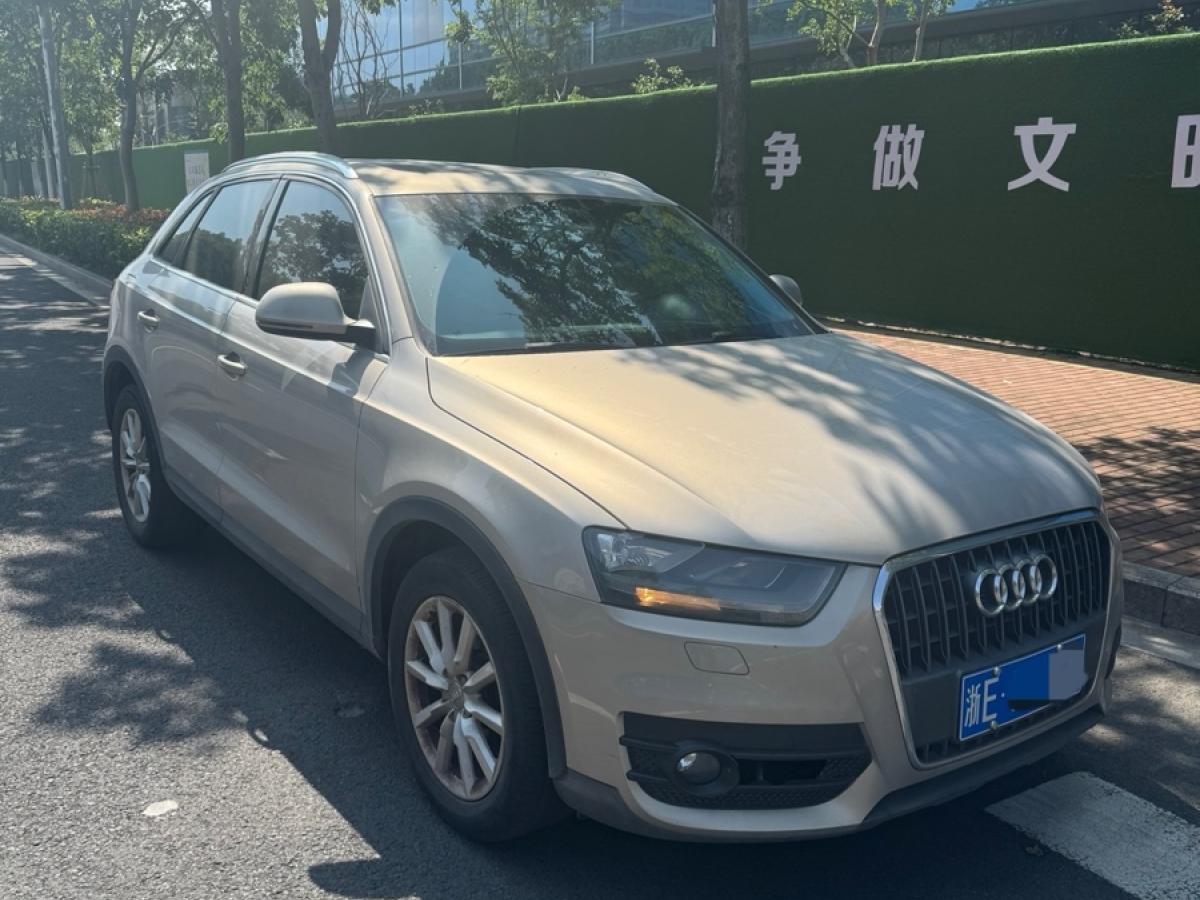 奧迪 奧迪Q3  2015款 35 TFSI 進(jìn)取型圖片