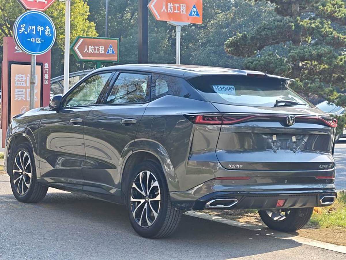 長(zhǎng)安 長(zhǎng)安UNI-Z新能源  2024款 藍(lán)鯨智電iDD 125km 超越型圖片