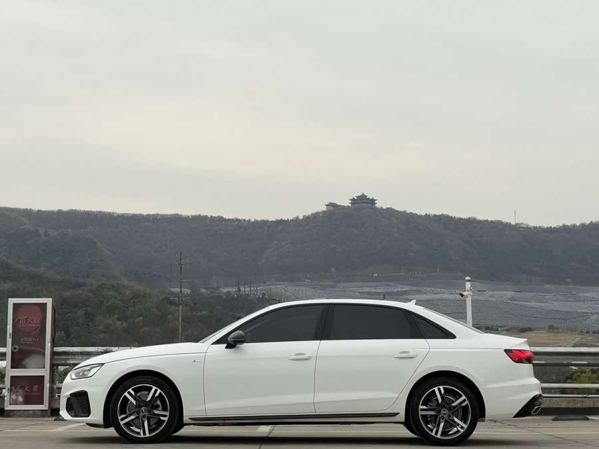 奧迪 奧迪A4L  2020款 40 TFSI 豪華動感型圖片