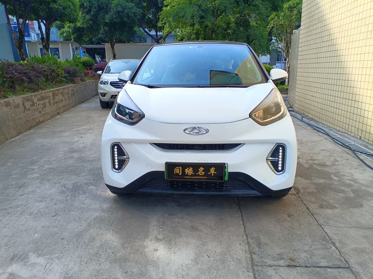 2023年2月奇瑞 eQ1  2022款 甜粉款 半糖版 磷酸鐵鋰 30kW 301km